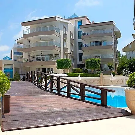Spacious 2 Bed 2 Bath In One Of Sides Popular Communities 3* مانافجات