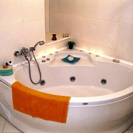 Spacious 2 Bed 2 Bath In One Of Sides Popular Communities 3* Manavgat