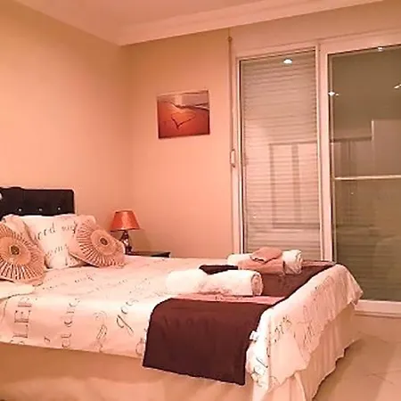 فندق Spacious 2 Bed 2 Bath In One Of Sides Popular Communities